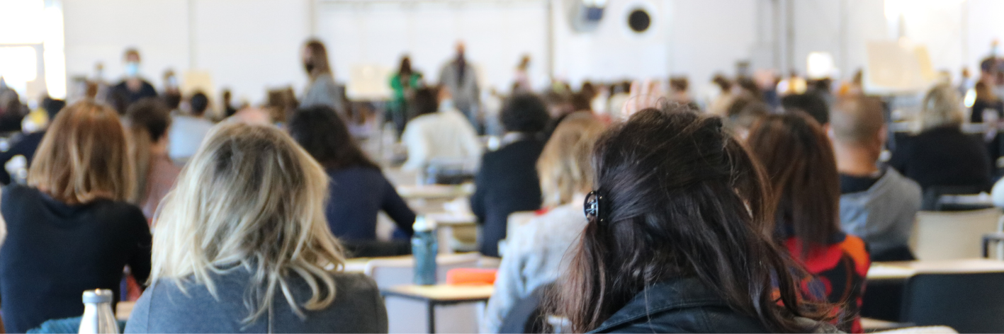 Concours examen écrit candidats de dos
