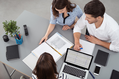 personne en réunion